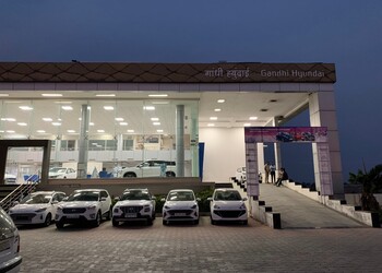 Gandhi-hyundai-Car-dealer-Kurduwadi-solapur-Maharashtra-1