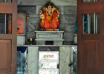 Ganesh-temple-Temples-Bandra-mumbai-Maharashtra-3