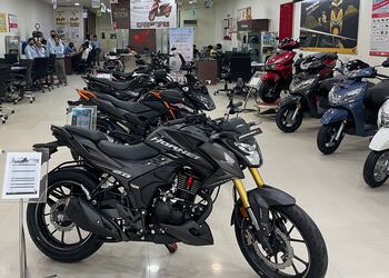 Ganpati-honda-Motorcycle-dealers-Sector-29-gurugram-Haryana-3