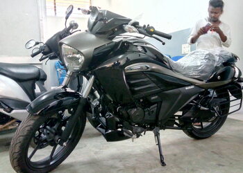 Garuda-bikes-private-limited-Motorcycle-dealers-Tirupati-Andhra-pradesh-3