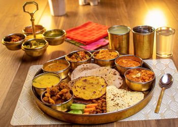 Ghoomar-traditional-thali-restaurant-Pure-vegetarian-restaurants-Connaught-place-delhi-Delhi-3