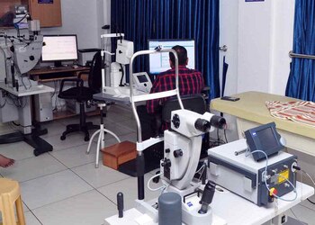 Giridhar-eye-institute-Eye-hospitals-Edappally-kochi-Kerala-3