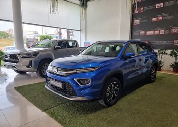 Globe-toyota-Car-dealer-Model-gram-ludhiana-Punjab-2