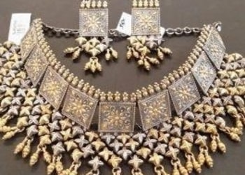 Glow-n-glitter-Jewellery-shops-Jadavpur-kolkata-West-bengal-1