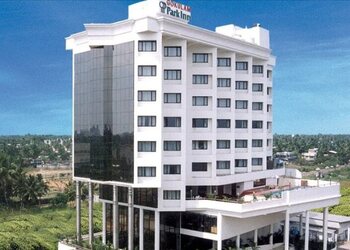 Gokulam-park-hotel-4-star-hotels-Kochi-Kerala-1