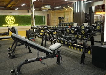 Golds-gym-rajouri-garden-Gym-Rajouri-garden-delhi-Delhi-1