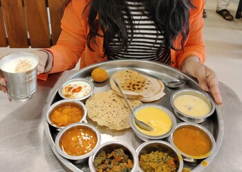 Gopi-dining-hall-Family-restaurants-Ahmedabad-Gujarat-3