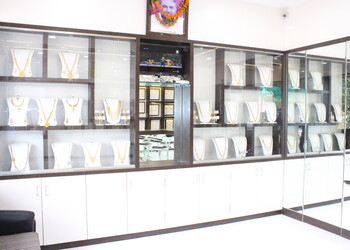 Govind-namdeo-dusane-Jewellery-shops-Malegaon-Maharashtra-3