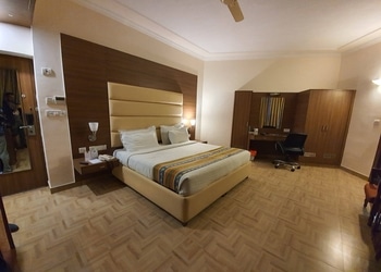 Grand-continental-hotel-3-star-hotels-Allahabad-prayagraj-Uttar-pradesh-2