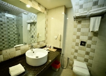 Grand-continental-hotel-3-star-hotels-Allahabad-prayagraj-Uttar-pradesh-3
