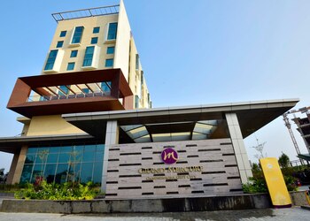 Grand-mercure-5-star-hotels-Gandhinagar-Gujarat-1