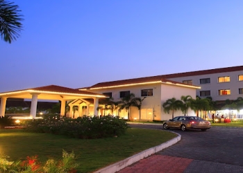 Grand-serenaa-hotel-resorts-4-star-hotels-Pondicherry-Puducherry-1