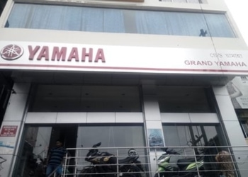 Grand-yamaha-Motorcycle-dealers-Chandmari-guwahati-Assam-1