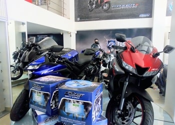 Grand-yamaha-Motorcycle-dealers-Guwahati-Assam-3