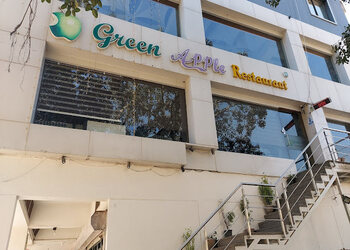 Green-apple-restaurant-Pure-vegetarian-restaurants-Gandhinagar-Gujarat-1