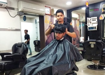 Green-trends-unisex-hair-and-style-salon-Beauty-parlour-Erode-Tamil-nadu-3