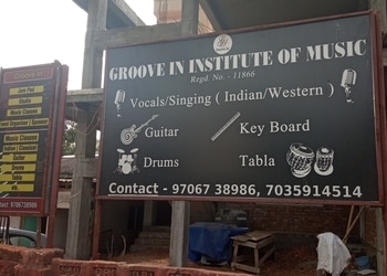 Groove-in-music-institute-Guitar-classes-Guwahati-Assam-1