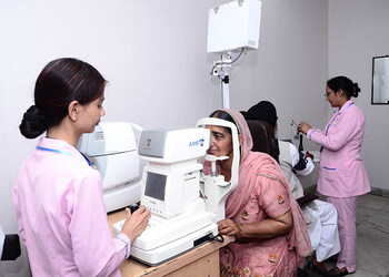 Gumber-eye-hospital-Eye-hospitals-Amritsar-cantonment-amritsar-Punjab-3