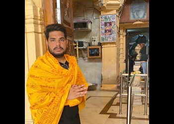 Guru-rahul-ji-maharaj-Astrologers-New-delhi-Delhi-1