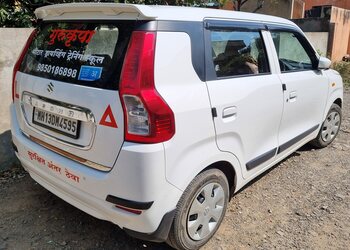 Gurukrupa-motor-driving-training-school-Driving-schools-Solapur-Maharashtra-2