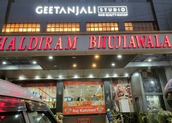 Haldiram-bhujiawala-Fast-food-restaurants-Allahabad-prayagraj-Uttar-pradesh