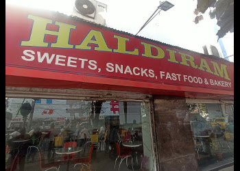Haldirams-Cake-shops-Kolkata-West-bengal-1