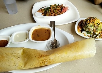 Haldirams-planet-food-Fast-food-restaurants-Nagpur-Maharashtra-3