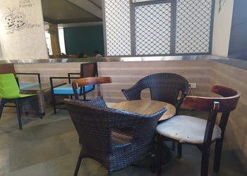 Hangout-the-cafe-Cafes-Aligarh-Uttar-pradesh-2