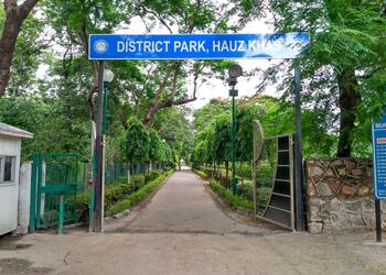 Hauz-khas-district-park-Public-parks-New-delhi-Delhi-1