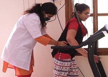Healing-hand-physiotherapy-clinic-Physiotherapists-Rajkot-Gujarat-2