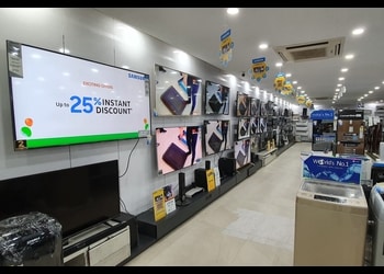 Himalayan-shoppe-Electronics-store-Siliguri-West-bengal-2