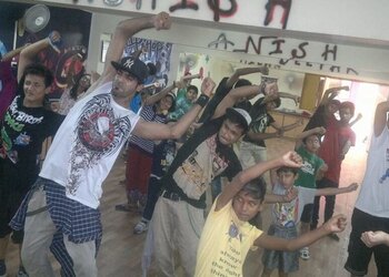Hip-hop-bulls-dance-studio-Dance-schools-Kota-Rajasthan-3