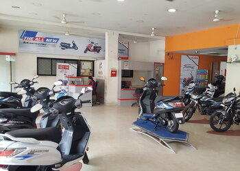 Hm-motors-Motorcycle-dealers-Navi-mumbai-Maharashtra-2