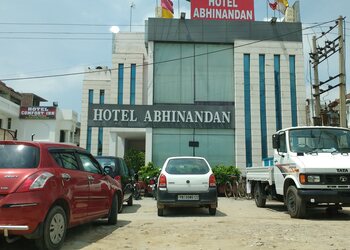 Hotel-abhinandan-3-star-hotels-Panipat-Haryana-1