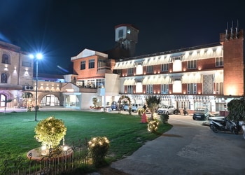Hotel-bobina-3-star-hotels-Gorakhpur-Uttar-pradesh-1