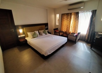 Hotel-copper-folia-4-star-hotels-Kozhikode-Kerala-2
