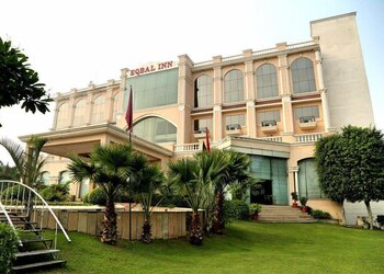 Hotel-eqbal-inn-4-star-hotels-Patiala-Punjab-1