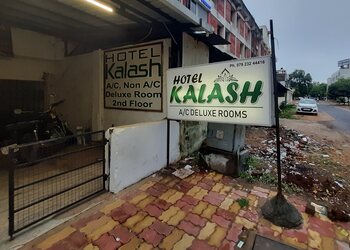 Hotel-kalash-3-star-hotels-Gandhinagar-Gujarat-1