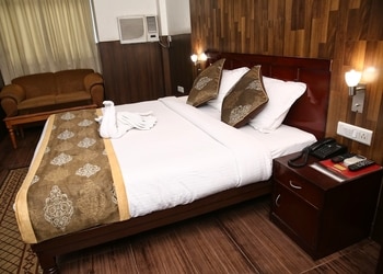 Hotel-krishna-sagar-3-star-hotels-Ghaziabad-Uttar-pradesh-2