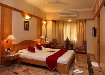 Hotel-pai-viceroy-3-star-hotels-Bangalore-Karnataka-2