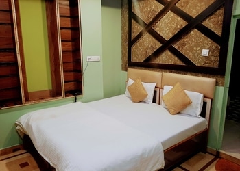 Hotel-picasso-Budget-hotels-Varanasi-Uttar-pradesh-2