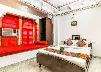 Hotel-pichola-haveli-3-star-hotels-Udaipur-Rajasthan-2