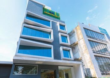 Hotel-prime-palace-3-star-hotels-Kochi-Kerala-1