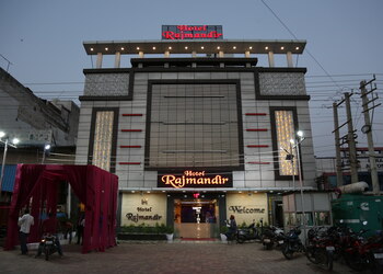 Hotel-rajmandir-3-star-hotels-Faridabad-Haryana-1