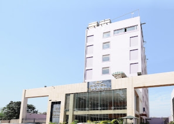 Hotel-rajshree-3-star-hotels-Chandigarh-Chandigarh-2