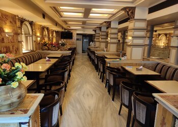Hotel-rishi-Family-restaurants-Dadar-mumbai-Maharashtra-2