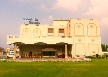 Hotel-sepal-3-star-hotels-Bathinda-Punjab-1