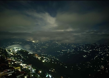 Hotel-tower-view-Budget-hotels-Darjeeling-West-bengal-2