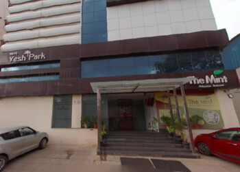 Hotel-yesh-park-3-star-hotels-Nellore-Andhra-pradesh-1