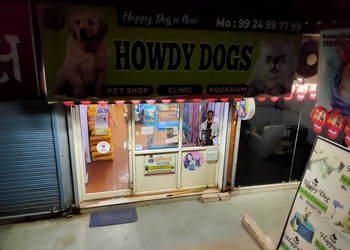 Howdy-dog-Pet-stores-Gandhinagar-Gujarat-1